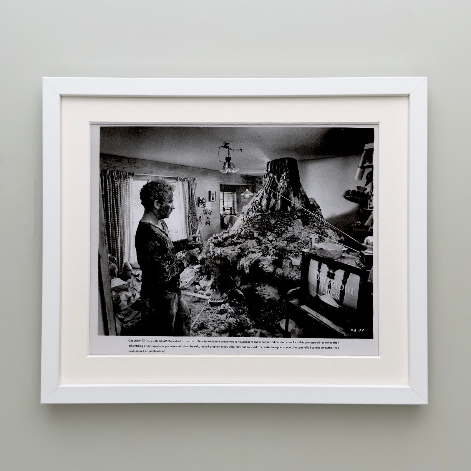 Close Encounters of the Third Kind (1977) Film Movie Press Publicity Still Framed
