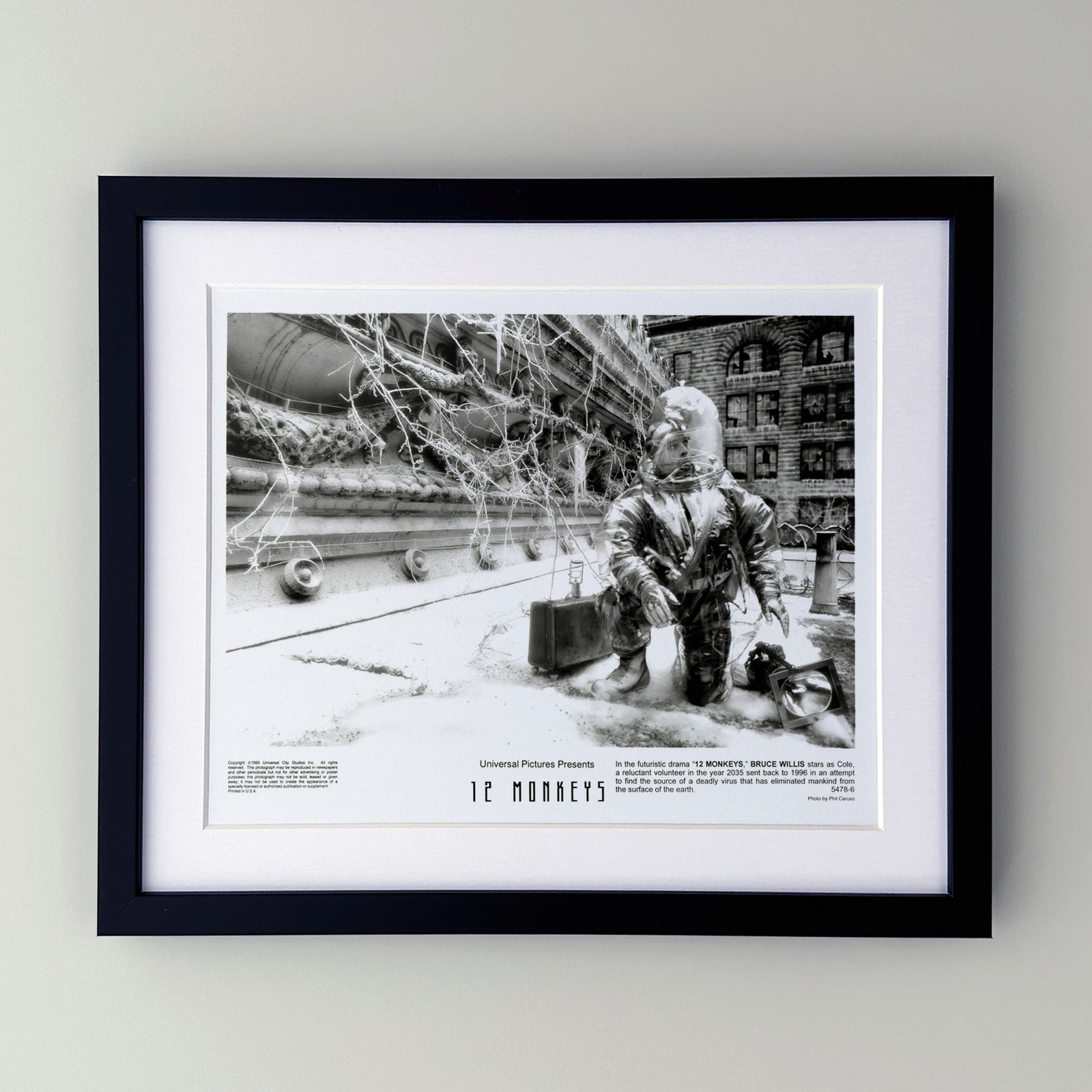 12 Monkeys 1995 Press Publicity Film Movie Still - Framed