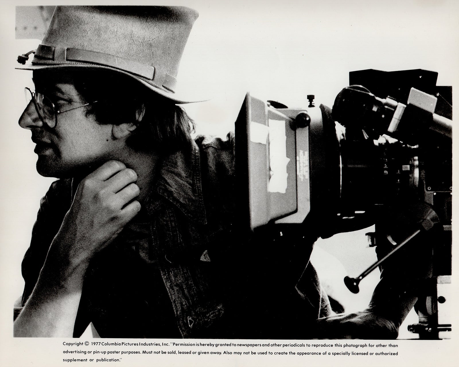 Close Encounters of the Third Kind (1977) Film Movie Press Publicity Still Framed