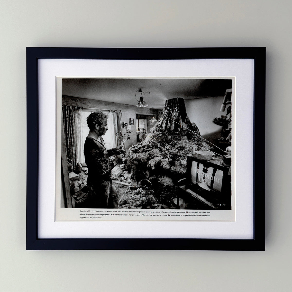 Close Encounters of the Third Kind (1977) Film Movie Press Publicity Still Framed