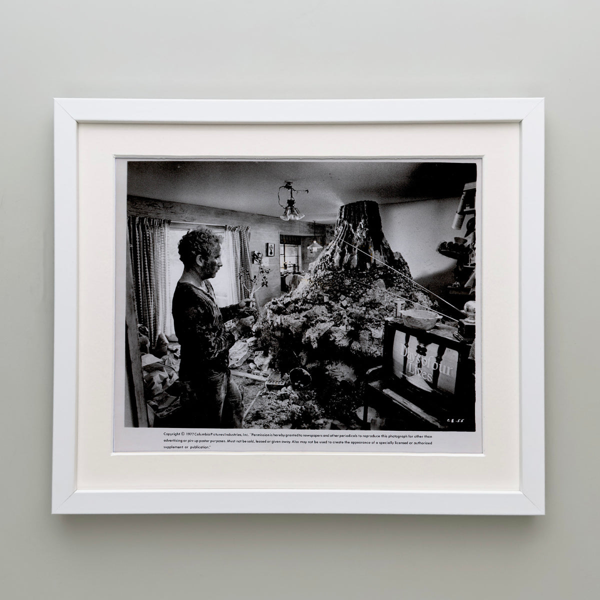Close Encounters of the Third Kind (1977) Film Movie Press Publicity Still Framed