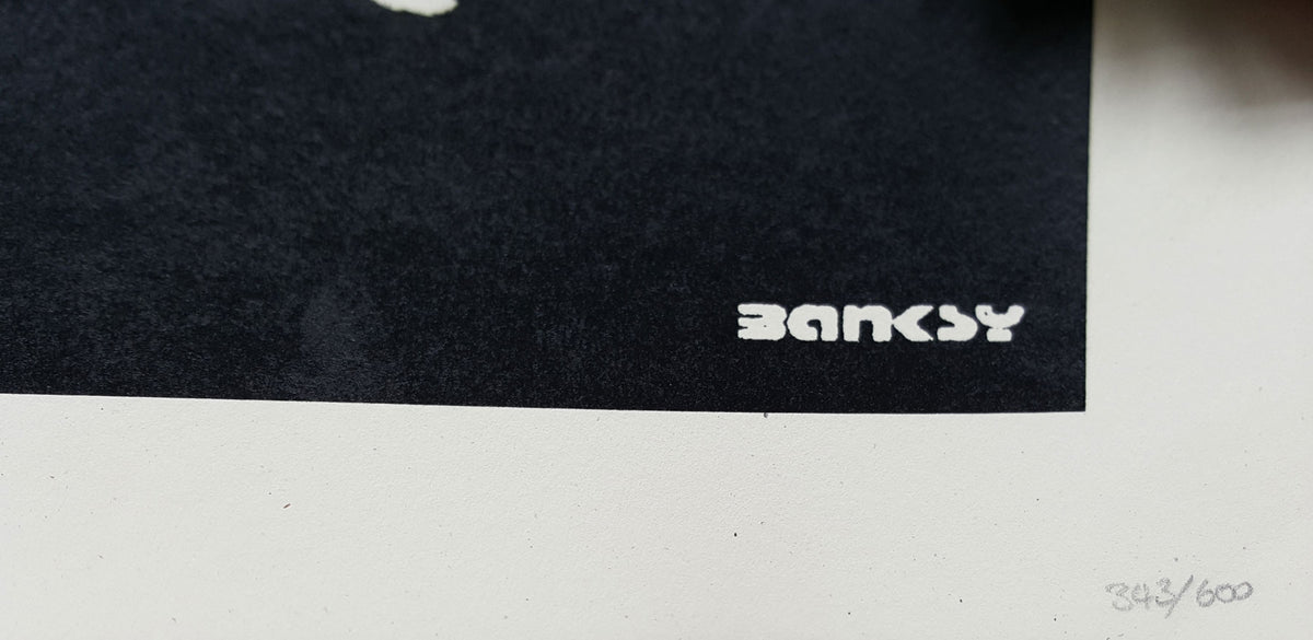 Banksy Pulp Fiction 2004 Limited Edition Unsigned Screen Print - detail